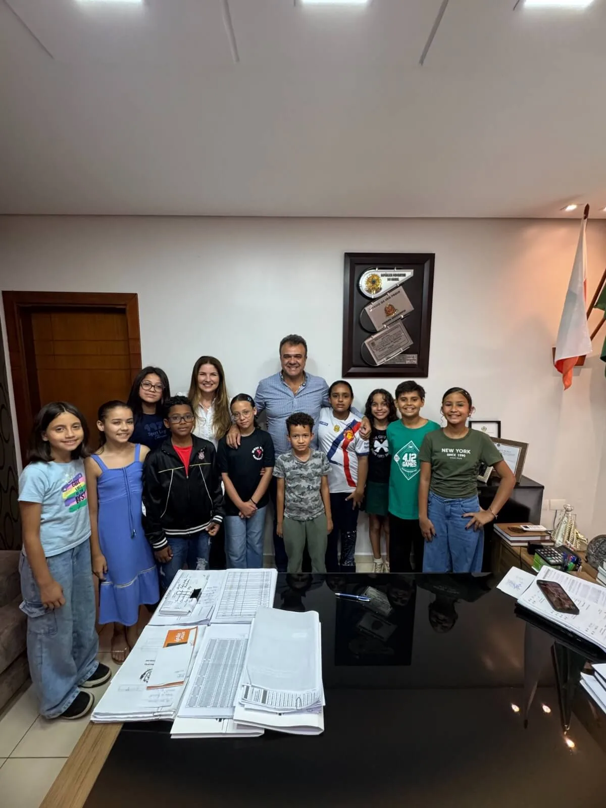 CÂMARA MIRIM: PREFEITO RECEBE JOVENS VEREADORES